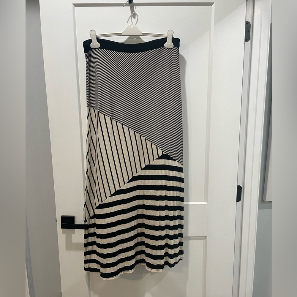 Maurices maxi skirt size xl